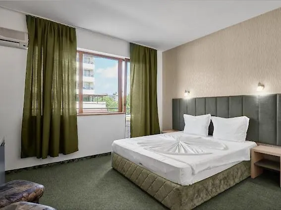 Opal 2* Πριμόρσκο